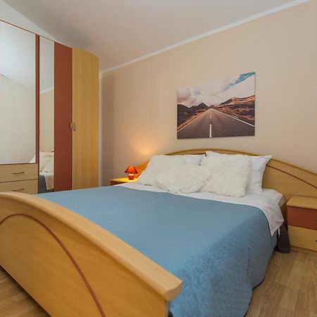 Apartman Ana Лабин Екстер'єр фото