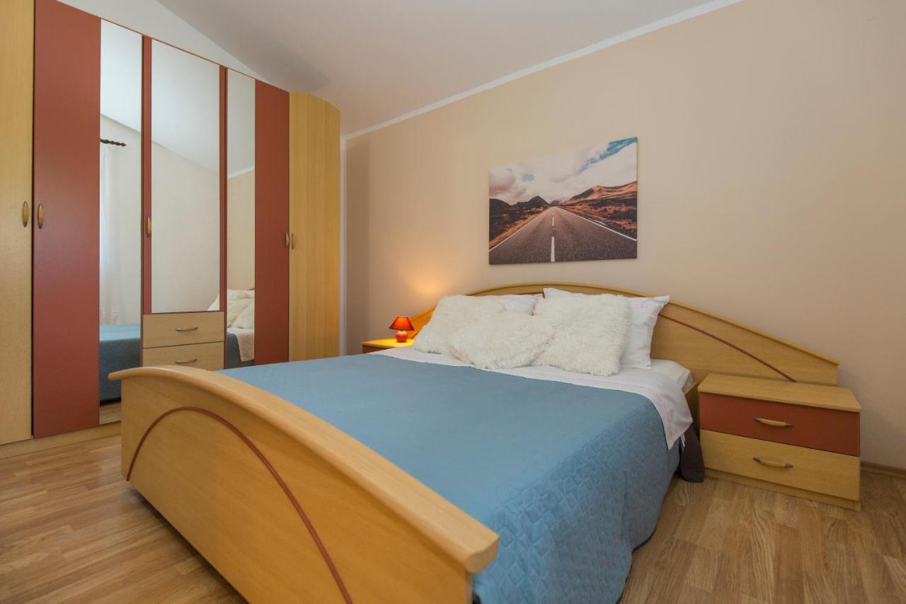 Apartman Ana Лабин Екстер'єр фото