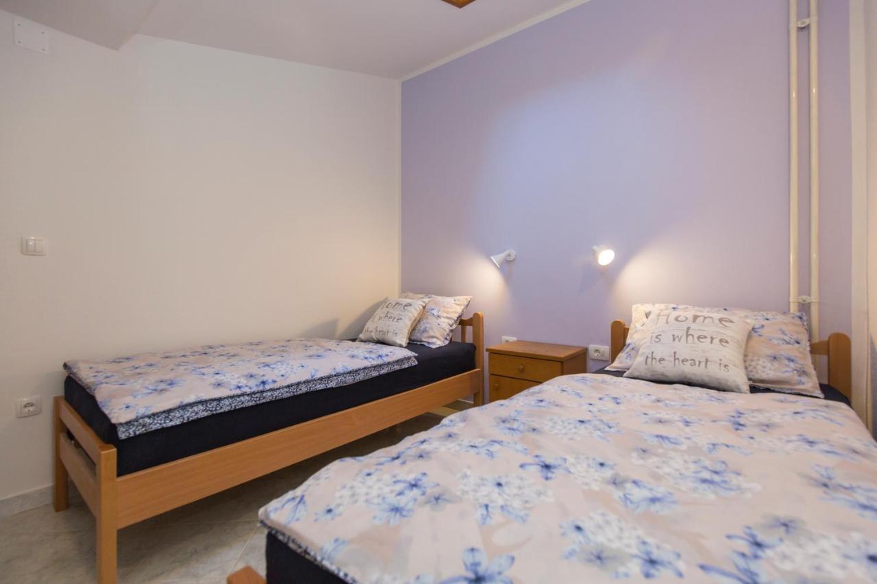 Apartman Ana Лабин Екстер'єр фото